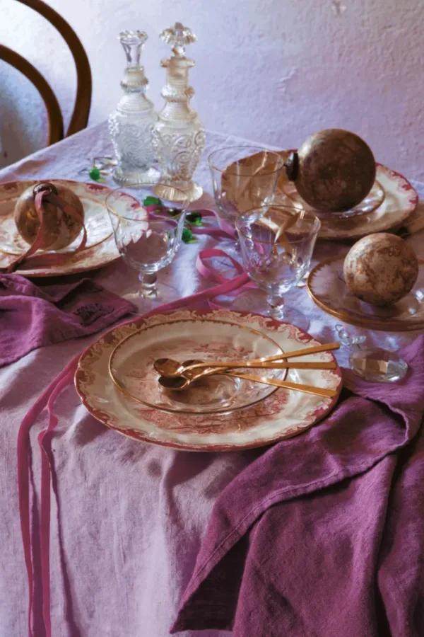 Obrus CLASSIC Soft Pink w aranżacji stołu