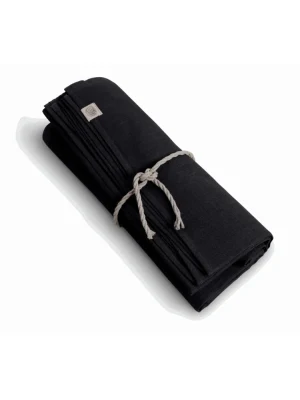 1329.jpg Obrus CLASSIC Black w aranżacji stołu
