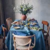 Obrus CLASSIC Pigeon Blue w aranżacji stołu