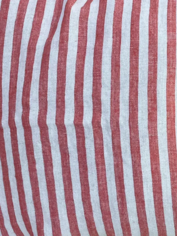 Fartuch MISTY Real Red - Paski – zdjęcie aranżacyjne